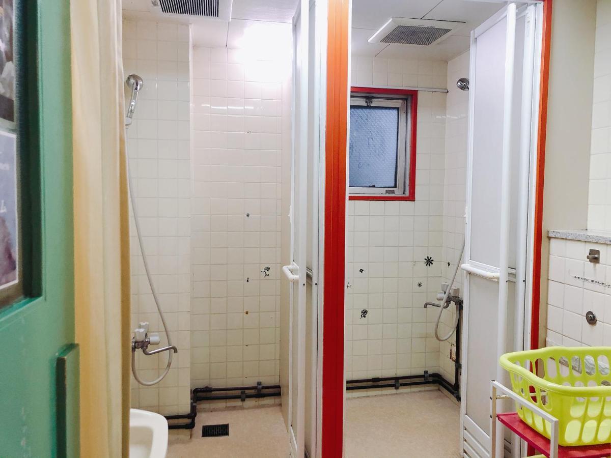 Guesthouse Shiawase Eki Фукуока Экстерьер фото